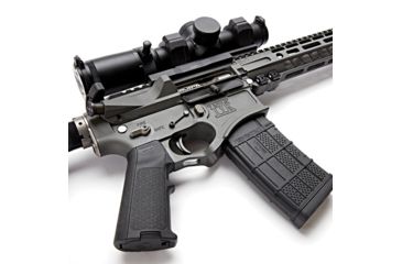 Image of Open Box, Dealer Demo, HI-LUX Hi-Lux Optics CMR8 1-8X26 Rifle Scope w/Green Reticle, Matte Black CMR8F