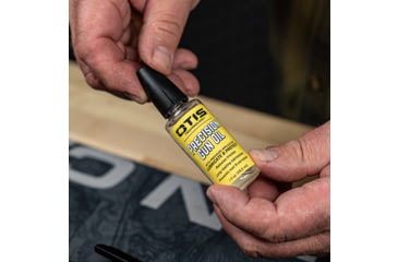 Image of Otis Technology Gun Oil w/ Precision Needle, 1 oz