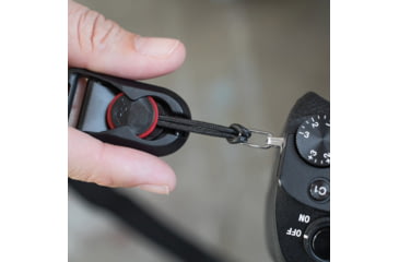 Image of Peak Design Anchor Links, Black/Red, AL-4
