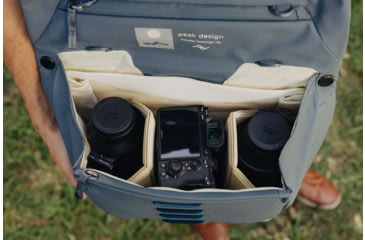 Image of Peak Design Everyday 13 Liters Messenger Bag, Ocean, BEDM-13-DS-3