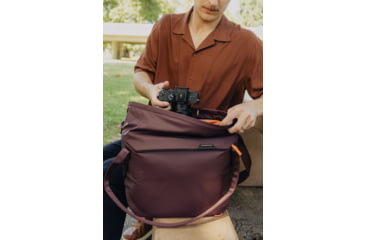 Image of Peak Design Everyday 15 Liters Tote Bag, Eclipse, BEDT-15-EP-3
