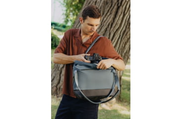 Image of Peak Design Everyday 15 Liters Tote Bag, Ocean, BEDT-15-DS-3