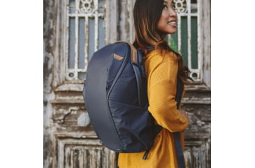 Image of Peak Design Everyday 20 Liters Zip Backpack, Midnight, BEDBZ-20-MN-2