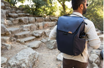 Image of Peak Design Everyday V2 Backpack, 30 Liters, Midnight, BEDB-30-MN-3