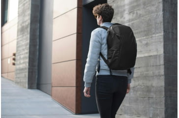 Image of Peak Design Everyday Zip V2 Backpack, 20 Liters, Black, BEDBZ-20-BK-3