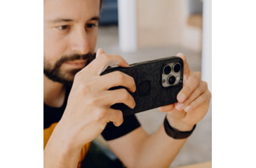 Image of Peak Design Mobile Everyday Fabric Case iPhone 16 Pro Max, Charcoal, M-MC-BV-CH-1