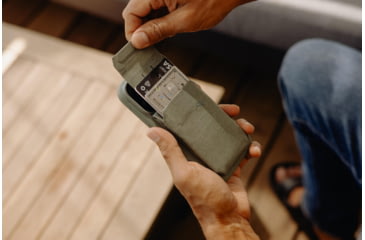 Image of Peak Design Mobile Slim Wallet, Eclipse, M-WA-AA-EP-1