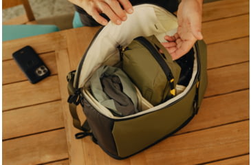 Image of Peak Design Tech Pouch Bag, Kelp, BTP-KP-3