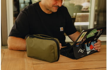 Image of Peak Design Tech Pouch Bag, Kelp, BTP-KP-3