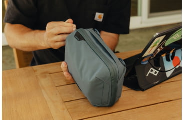 Image of Peak Design Tech Pouch Bag, Ocean, BTP-DS-3
