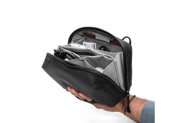 Image of Peak Design Tech Pouch, Regular, Black, BTP-BK-3
