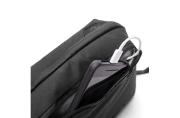 Image of Peak Design Tech Pouch, Regular, Black, BTP-BK-3