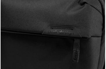 Image of Peak Design V2 Everyday Sling, 10 Liters, Black, BEDS-10-BK-3