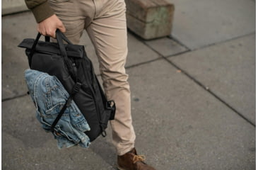 Image of Peak Design V2 Everyday Totepack, 20 Liters, Black, BEDTP-20-BK-3