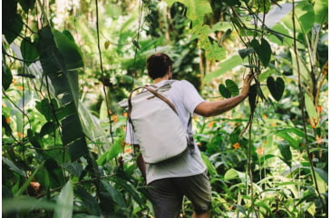 Image of Peak Design V2 Everyday Totepack, 20 Liters, Bone, BEDTP-20-BO-3