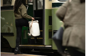 Image of Peak Design V2 Everyday Totepack, 20 Liters, Bone, BEDTP-20-BO-3