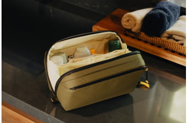 Image of Peak Design Wash Pouch Bag, Kelp, BWP-KP-3