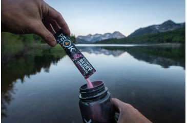 Image of Peak Refuel Mountain Berry Lemonade Re-Energizing Drink Stick Pack, 5 Pack, 58926