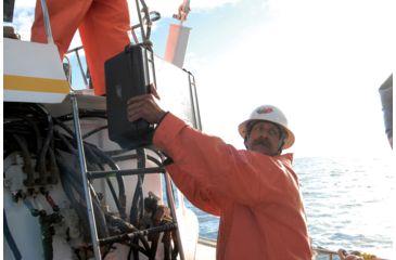 Image of Pelican Protector Case, 18.6 x 14.2 x 7.7in, No Liner/With Foam, Black - 1550-100-110