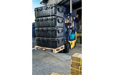 Image of Pelican 1730 Large Watertight Chemical Resistant Transport Case, Black w/ Liner &amp; Foam 1730-000-110