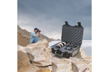Image of Pelican Storm Cases iM2200 Carry-On Dry Box, Black, Cubed Foam iM2200-00001