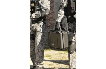 Image of Pelican Storm Cases iM2200 Carry-On Dry Box, Black, Cubed Foam iM2200-00001