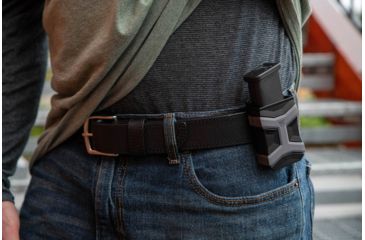 Image of Pitbull Tactical Universal Mag Carrier Gen2, Holds 1 Magazine 9MM-45ACP Single or Double Stack, Black, UMC02BLK