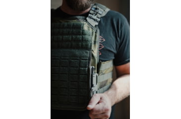 Image of Premier Body Armor Core Mission Plate Carrier, Universal Fit, MultiCam Tropic, 10x12 inch, CMPC-MCT-DLR
