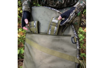Image of Primos Hunting Soft Bow Case, Mossy Oak Bottomland, Hang Tag, 65634