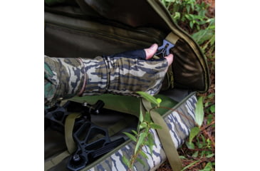 Image of Primos Hunting Soft Bow Case, Mossy Oak Bottomland, Hang Tag, 65634