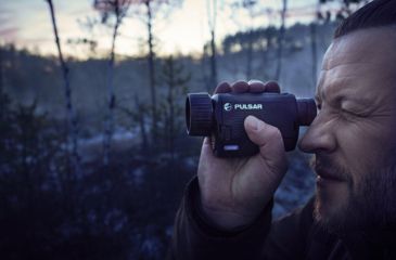 Image of OpticsPlanet Exclusive Refurbished, Pulsar 4.5 - 18x Axion XM30S Thermal Monocular, 38.4 ft, 15 mm, Black, PL77423