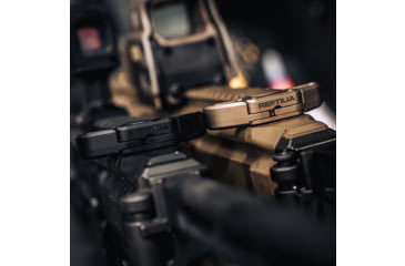 Image of Reptilia Puller MPX Charging Handle, Flat Dark Earth, 100-372
