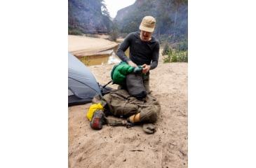 Image of Sea to Summit Ascent Down 15F/-9C Sleeping Bag, Rain Forest Green, Regular, S1123