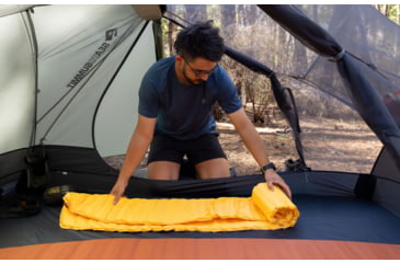 Image of Sea to Summit Pursuit Plus SI Mat, Regular, Zinnia Orange, Medium / Regular, A3505