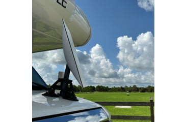 Image of SeaSucker Starlink Pole Mount, White, SM6179W