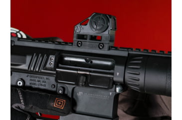 Image of Shield Sights SIS Two Sight CD 1x22mm Reflex Red Dot Sight, Black, 8 MOA Dot/2 MOA Dot Reticle, NSN 1240-99-176-8342, SIS2-CD
