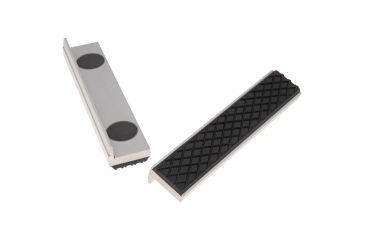 Image of Shop Fox 4-1/2in Magnetic Jaws Pair D3230