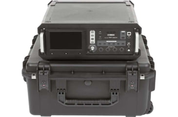 Image of SKB Cases Seres Case Wth Removeable 3U Injecton Molded 20in Rack Cage, Tsa Lockng Latches, Wheels, 3I-2424M103U