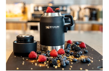 Image of Stanley The Unbreakable Food Jar, Foundry Black, 17oz / .5L, 10-08792-001