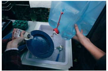 Image of Stansport 5 Gallon Collapsible Water Carrier 48266