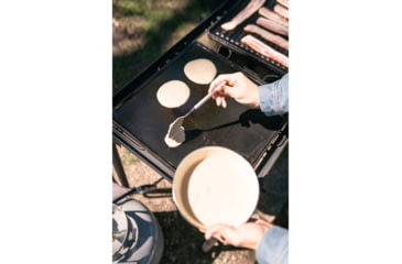 Image of Stansport Cast Iron Griddle - 15x15in 16010-100