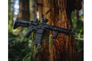 Image of STNGR HWK M-Lok Free Float Handguard for AR15/M4, Anodized Black, 10 in, 10HM