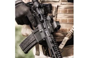 Image of Tacticon Armament Predator V2 Red/Green Dot Reflex Sight, Black, PRDV200