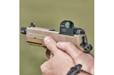 Image of Tasco 1x25 4 MOA Red Dot Sight with Picatinny/Docter Mount, Black, TRDPRS