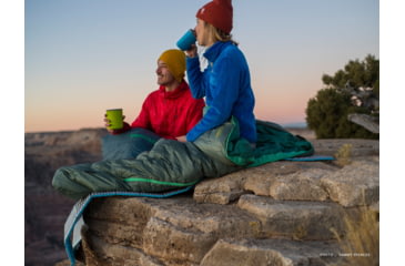 Image of Therm-a-Rest Questar 32F/0C Sleeping Bag, Balsam, Regular, 13153