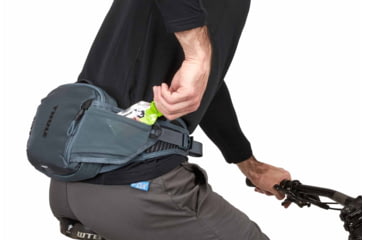 Image of Thule Rail Hydration Hip Pack 2L, Dark Slate, 3204480