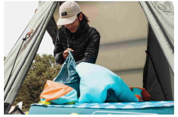 Image of UST Aluminum Carabiner, Black, 1156923