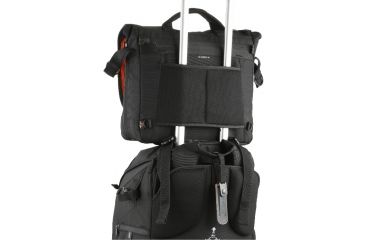 Image of Vanguard UP-Rise II Messenger Bag, Black, Medium UP-Rise II 33
