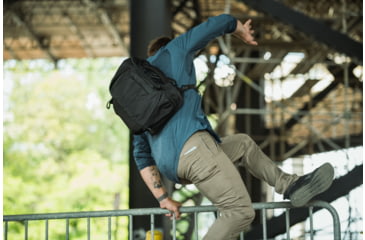 Image of Vertx Gamut 18L Sling Backpacks