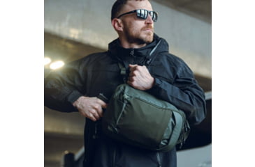 Image of Vertx Urban Ghosy 10L Sling